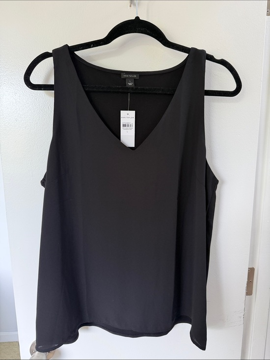 Ann Taylor Tops - Ann Taylor Mixed-Media Black V-Neck Sleeveless Camisole